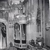 IL-Chicago-Terminal Right Wall, Detail